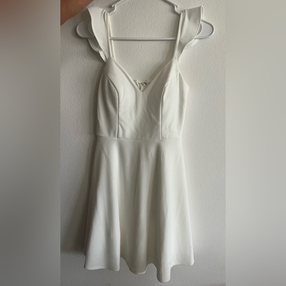 White Elegant Mini Dress - Picture 1 of 2